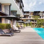 Adderley, Fantastic City Centre Pad - No Loadshedding