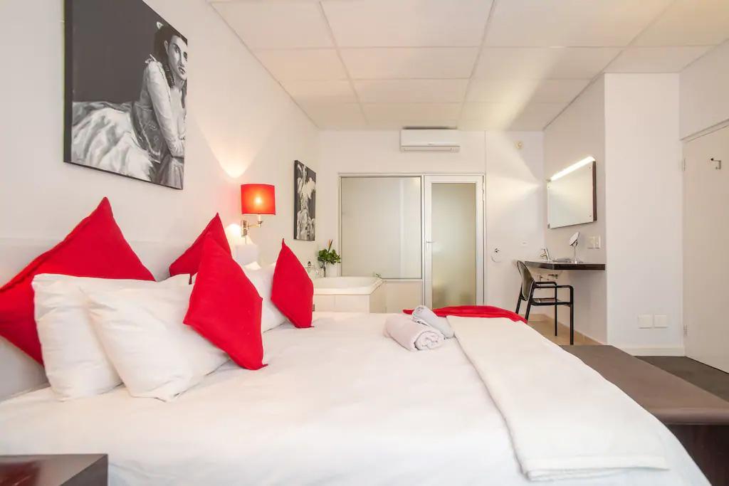Adderley, Fantastic Centre Pad - No Loadshedding Apartment *